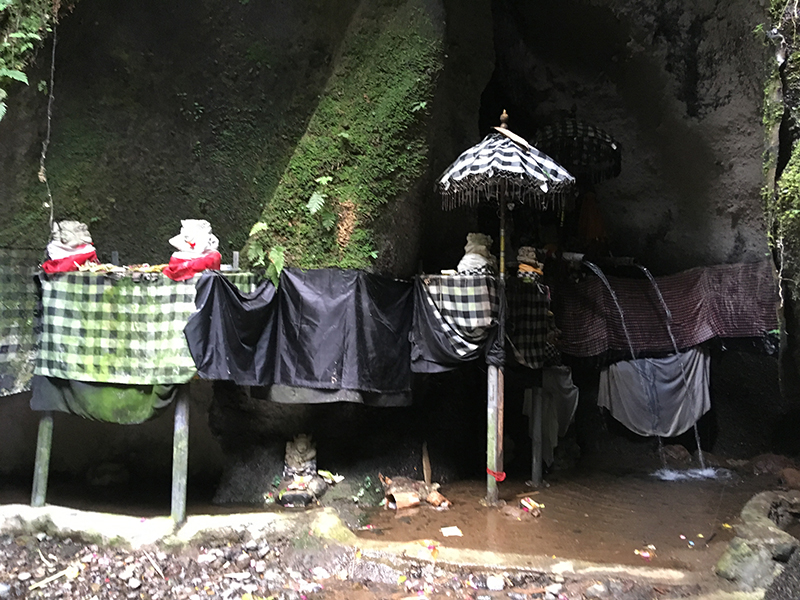 waterfall-Tukad-Jepung-shrine